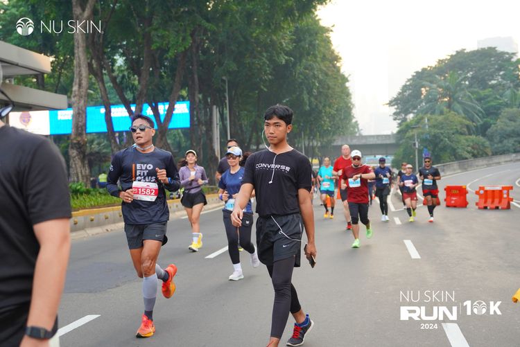 Race photo from Nu Skin Run 10K