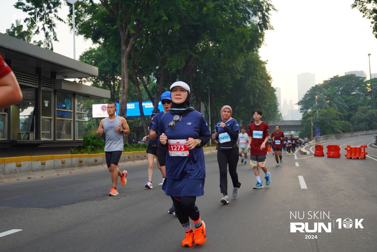 Race photo from Nu Skin Run 10K