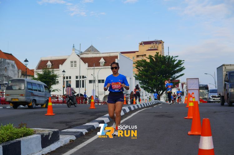 Race photo from Isoplus Run 2024 Surabaya
