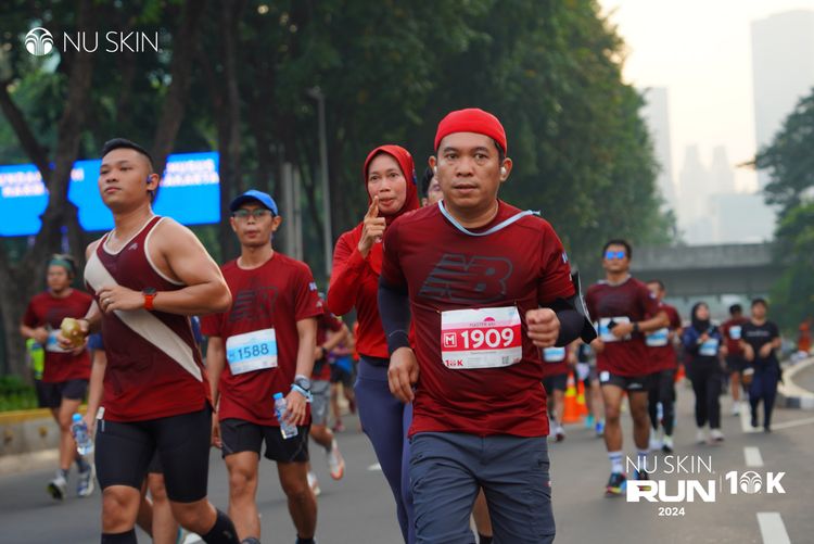 Race photo from Nu Skin Run 10K