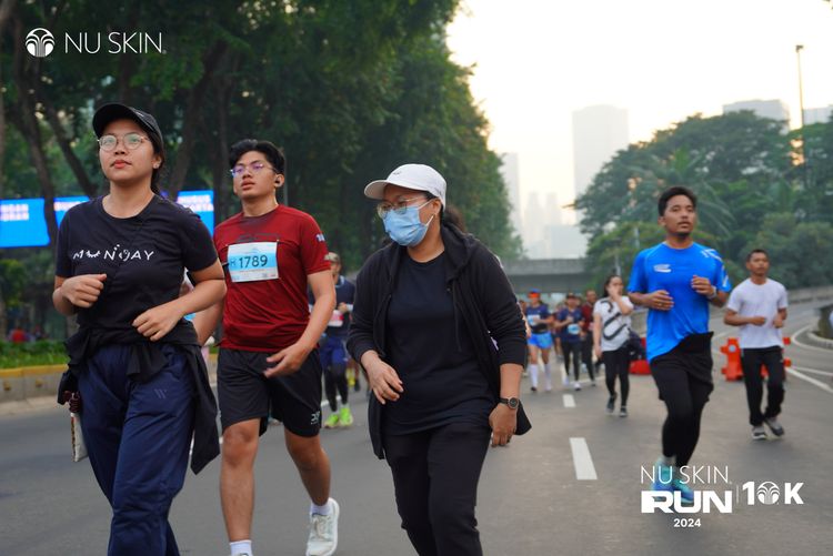 Race photo from Nu Skin Run 10K
