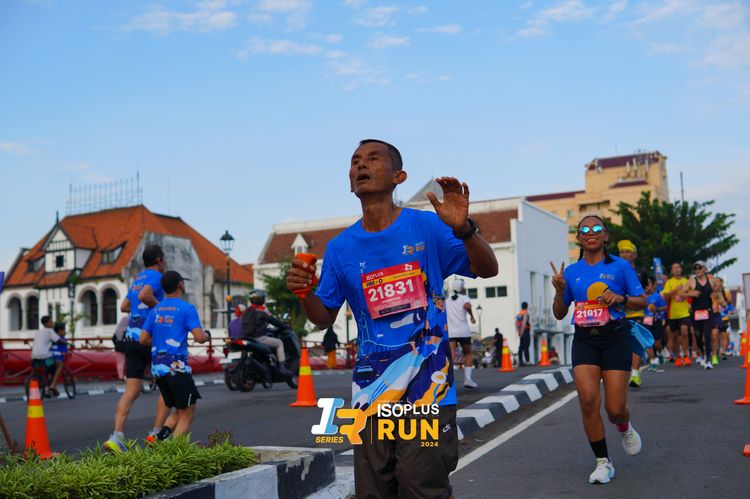 Race photo from Isoplus Run 2024 Surabaya