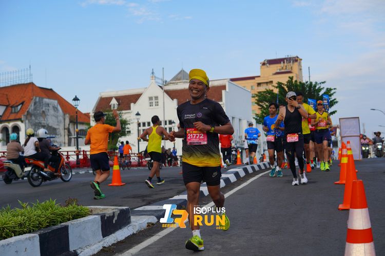 Race photo from Isoplus Run 2024 Surabaya