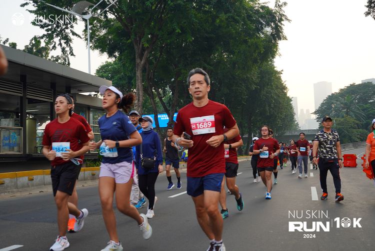 Race photo from Nu Skin Run 10K