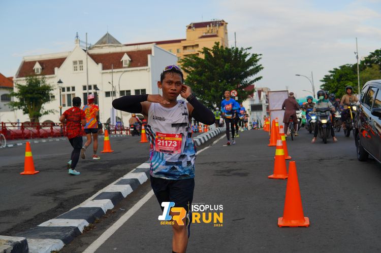 Race photo from Isoplus Run 2024 Surabaya
