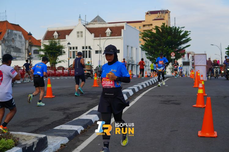 Race photo from Isoplus Run 2024 Surabaya