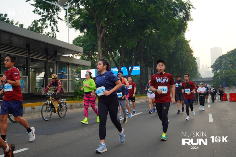 Race photo from Nu Skin Run 10K