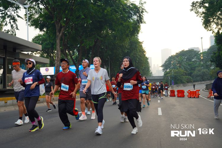 Race photo from Nu Skin Run 10K