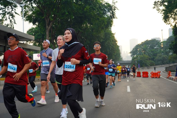 Race photo from Nu Skin Run 10K