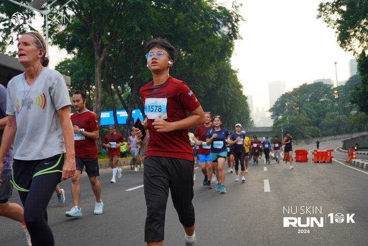 Race photo from Nu Skin Run 10K