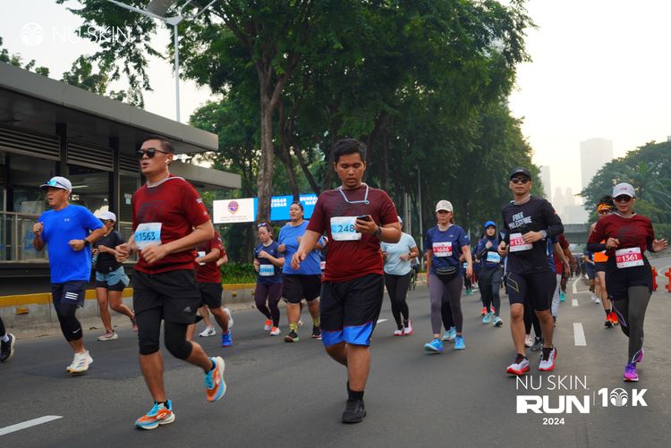 Race photo from Nu Skin Run 10K
