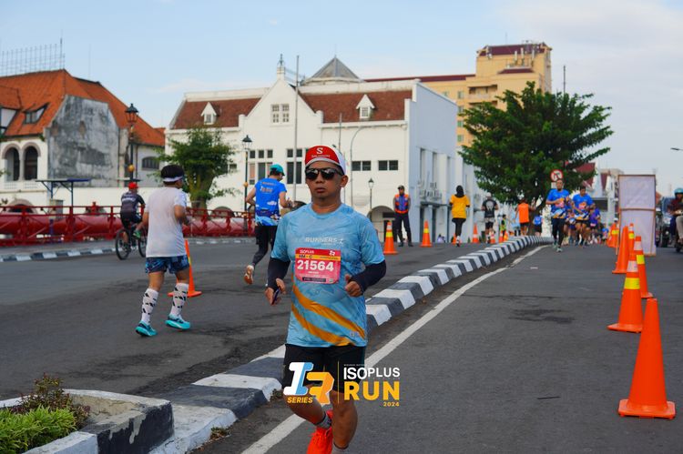 Race photo from Isoplus Run 2024 Surabaya