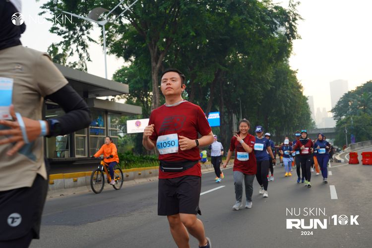 Race photo from Nu Skin Run 10K