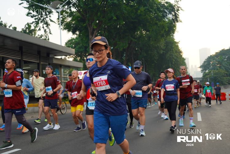 Race photo from Nu Skin Run 10K