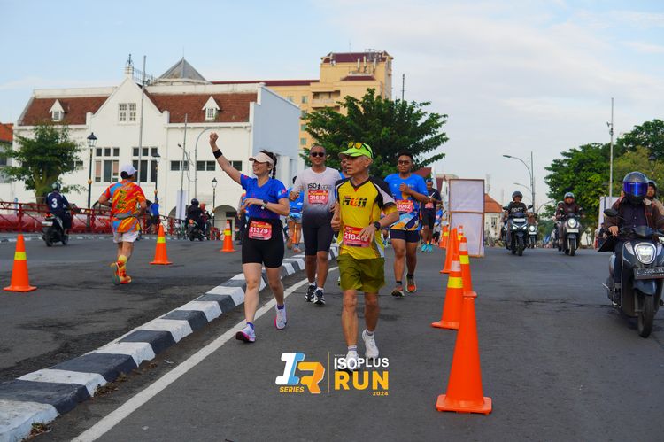 Race photo from Isoplus Run 2024 Surabaya
