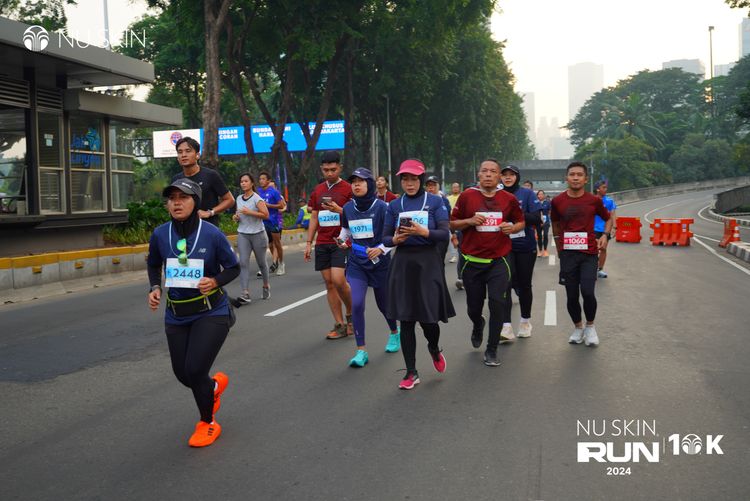 Race photo from Nu Skin Run 10K
