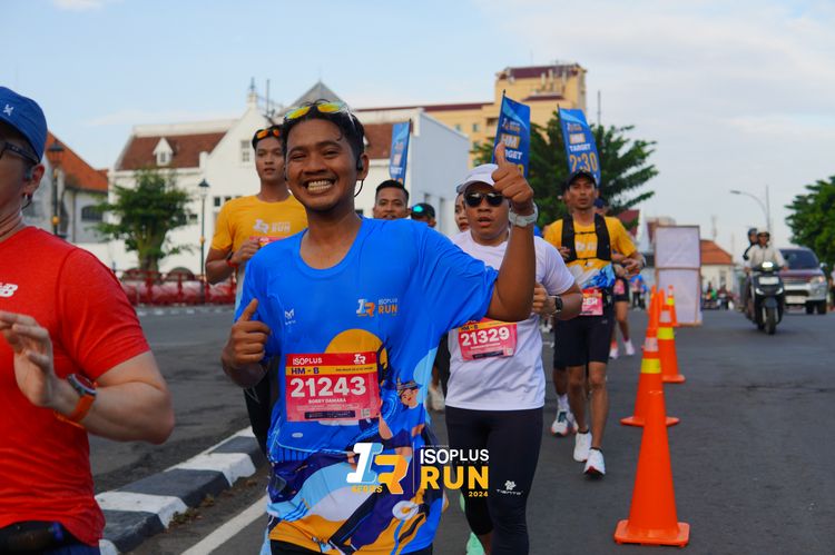 Race photo from Isoplus Run 2024 Surabaya
