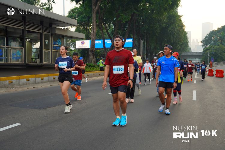 Race photo from Nu Skin Run 10K