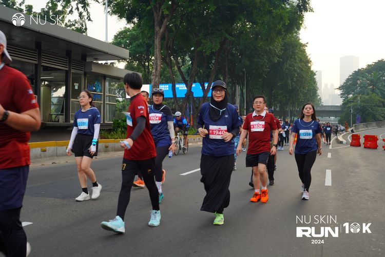 Race photo from Nu Skin Run 10K