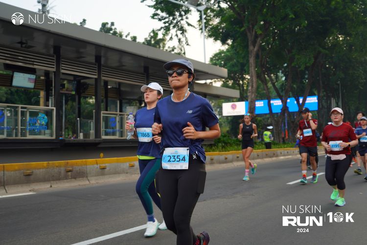 Race photo from Nu Skin Run 10K