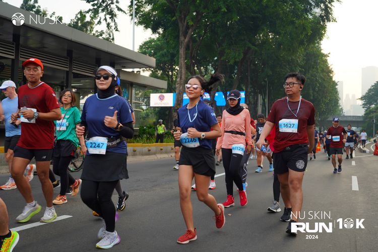 Race photo from Nu Skin Run 10K
