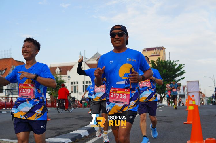 Race photo from Isoplus Run 2024 Surabaya