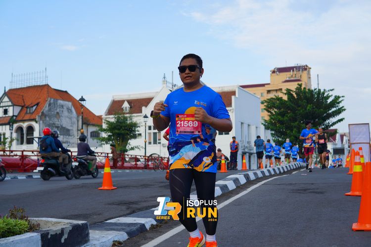 Race photo from Isoplus Run 2024 Surabaya