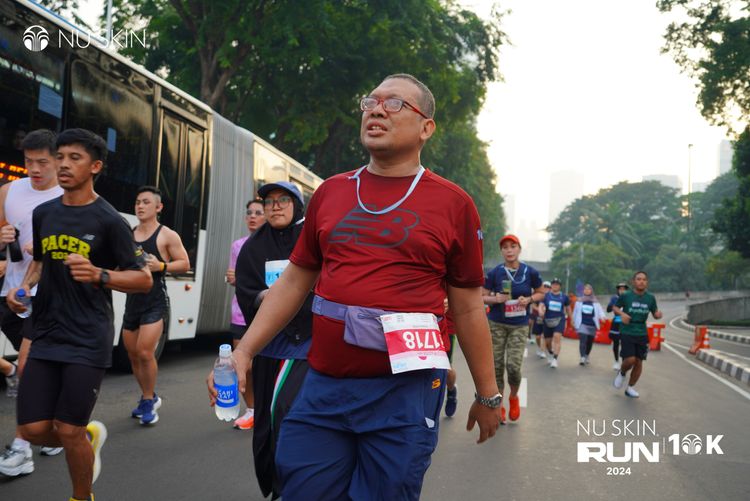 Race photo from Nu Skin Run 10K
