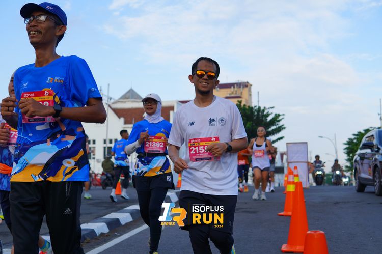 Race photo from Isoplus Run 2024 Surabaya