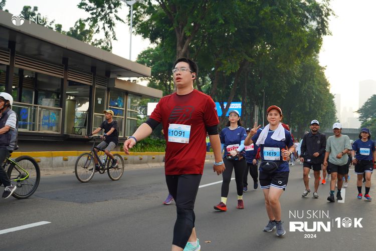 Race photo from Nu Skin Run 10K