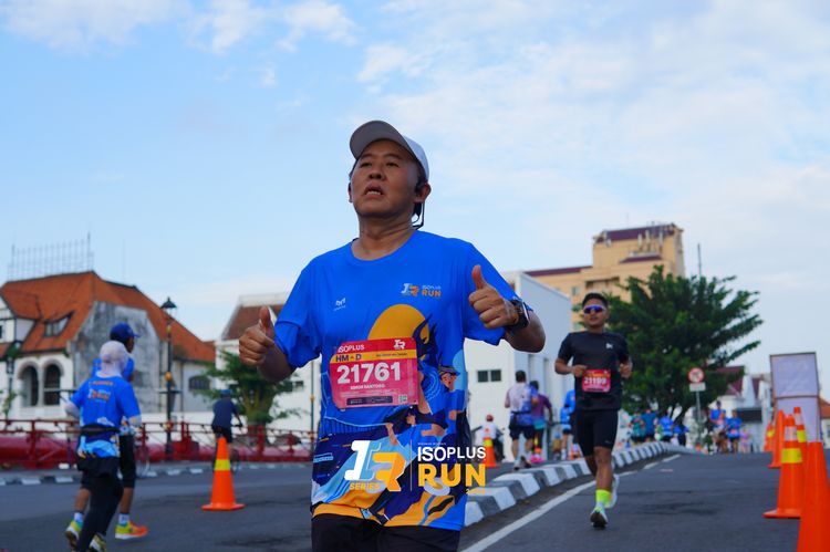 Race photo from Isoplus Run 2024 Surabaya
