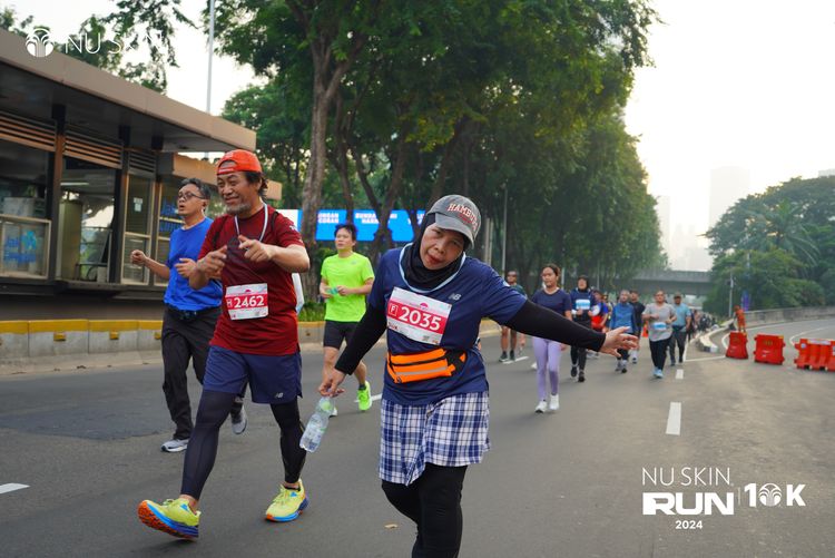 Race photo from Nu Skin Run 10K