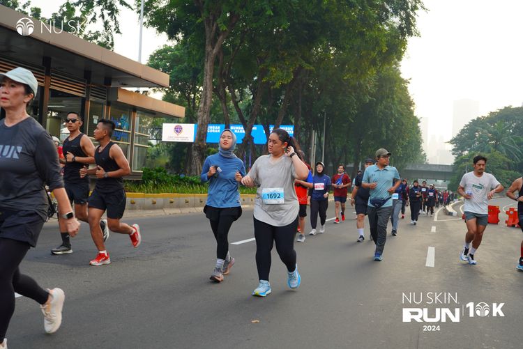 Race photo from Nu Skin Run 10K