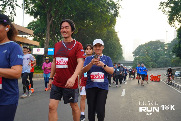 Race photo from Nu Skin Run 10K