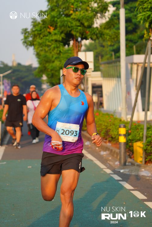 Race photo from Nu Skin Run 10K