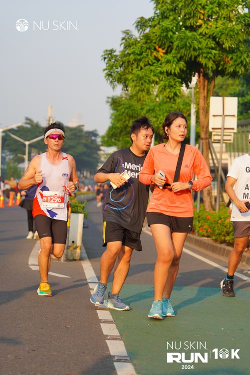 Race photo from Nu Skin Run 10K
