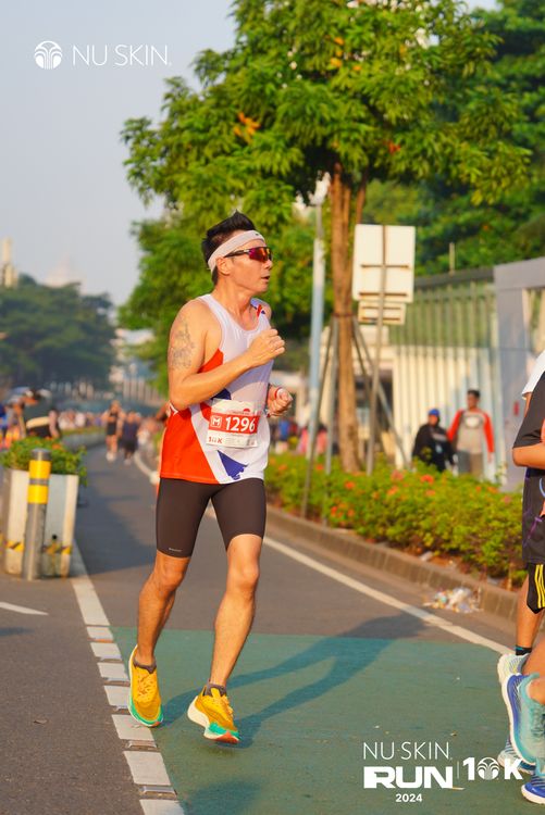 Race photo from Nu Skin Run 10K