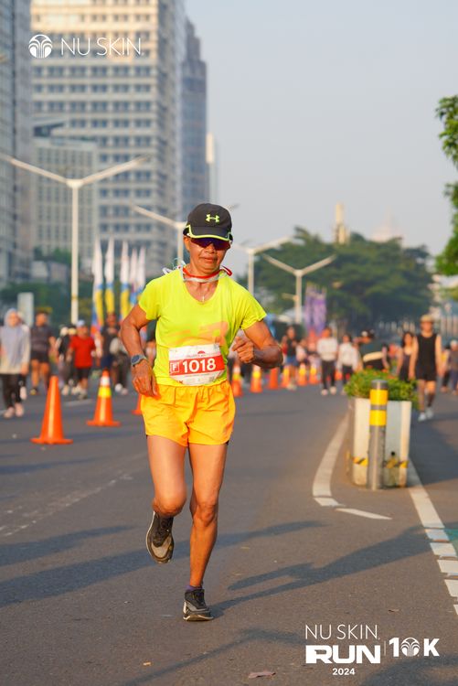 Race photo from Nu Skin Run 10K
