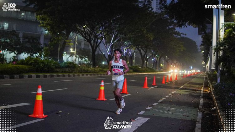 Race photo from Smartfren Run 2025 