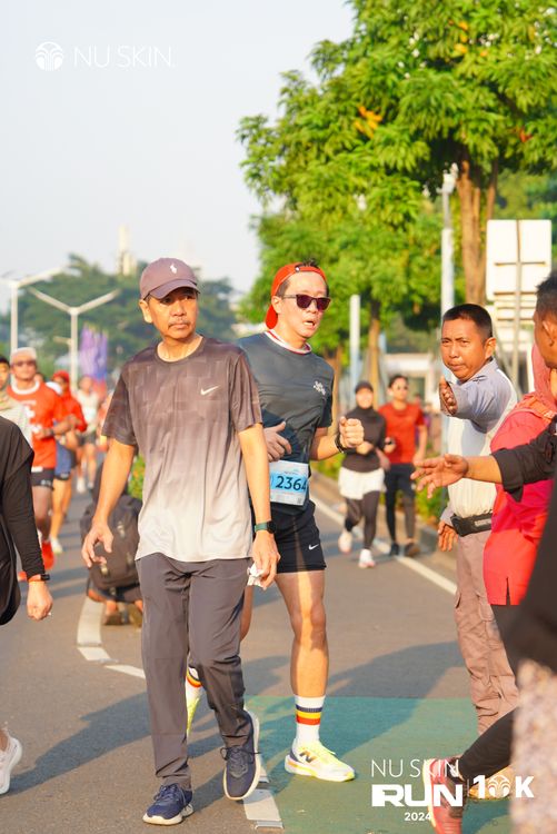 Race photo from Nu Skin Run 10K