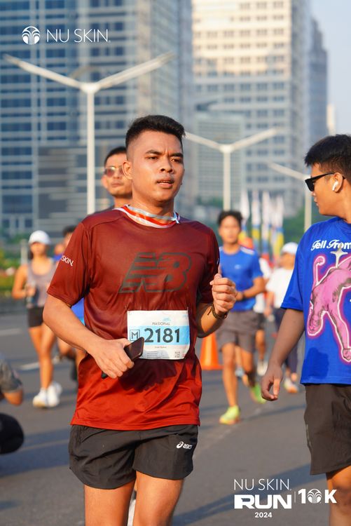 Race photo from Nu Skin Run 10K