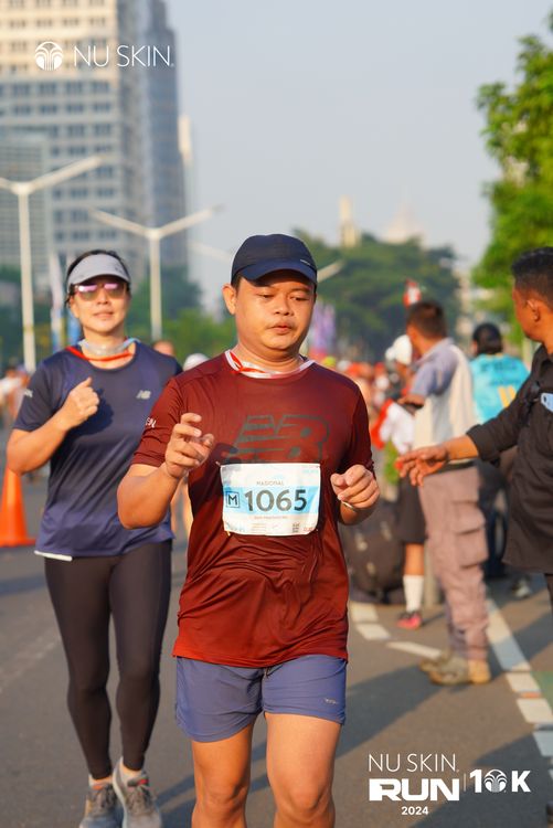 Race photo from Nu Skin Run 10K
