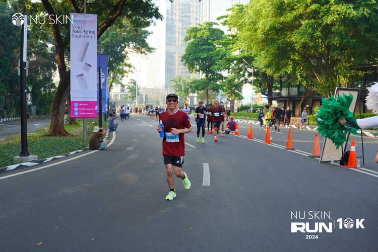 Race photo from Nu Skin Run 10K