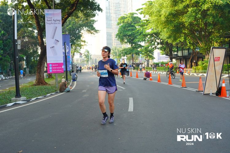 Race photo from Nu Skin Run 10K
