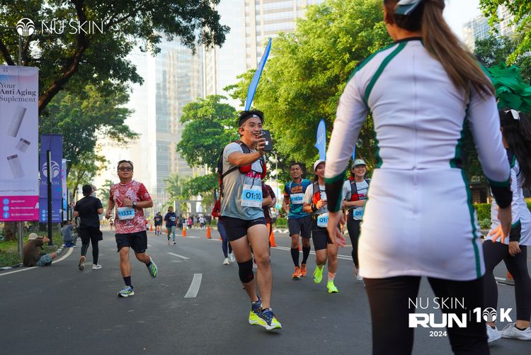 Race photo from Nu Skin Run 10K