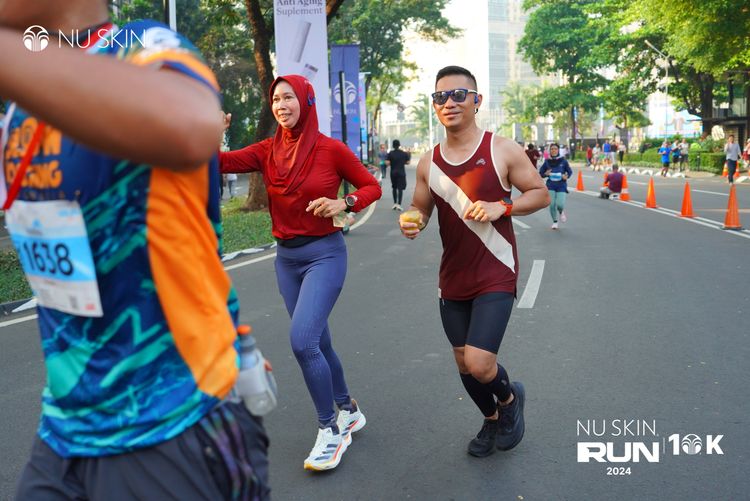 Race photo from Nu Skin Run 10K