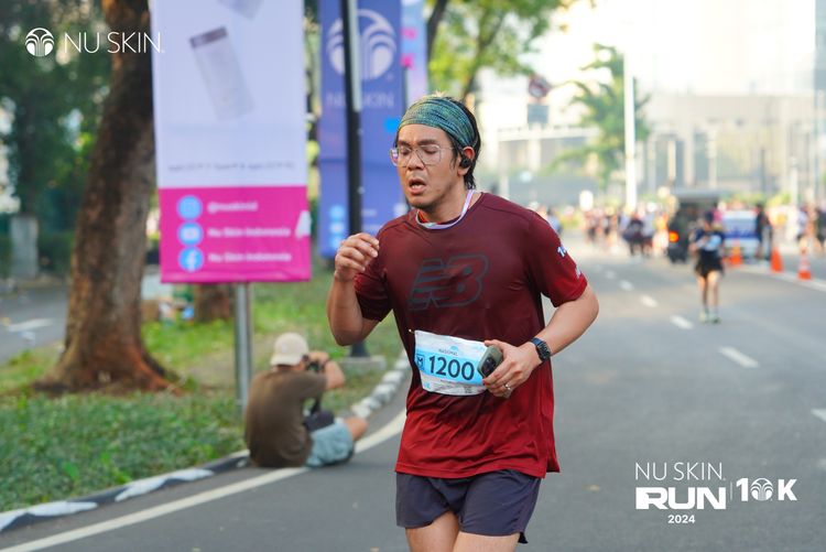 Race photo from Nu Skin Run 10K