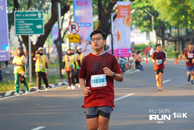 Race photo from Nu Skin Run 10K