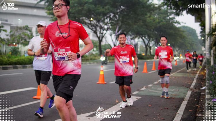 Race photo from Smartfren Run 2025 