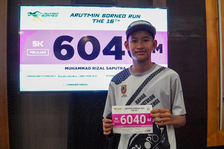 Race photo from Arutmin Borneo Run 2024